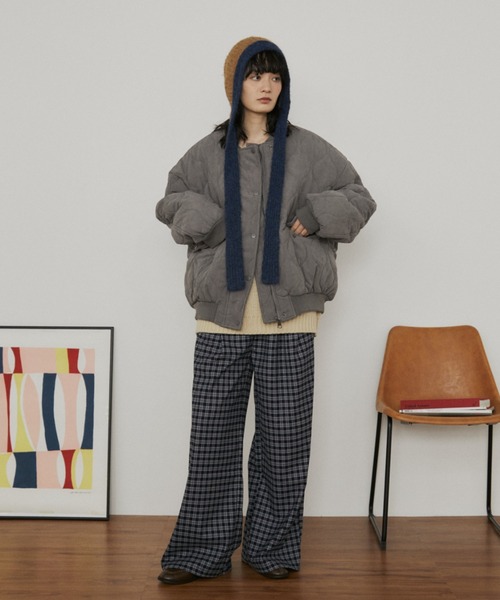 MERLOT（メルロー）の「ドライタッチ中綿キルティングバルーンブルゾン（ブルゾン・レディース・ベージュ/グレー・FREE）」の12枚目の写真