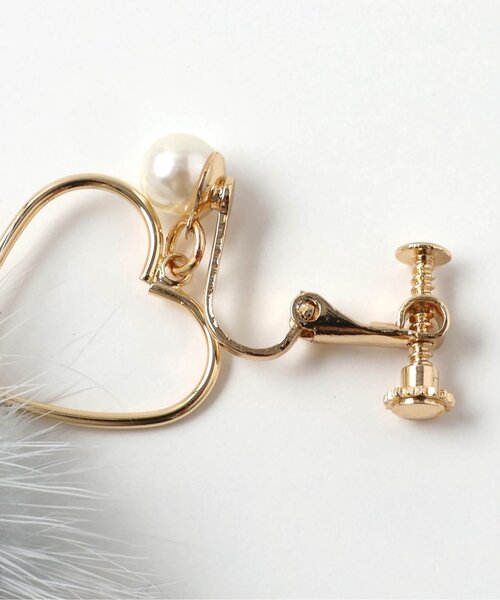 algy（アルジー）の「ハートパーツファーイヤリング（イヤリング・キッズ・グレー・FREE）」の4枚目の写真