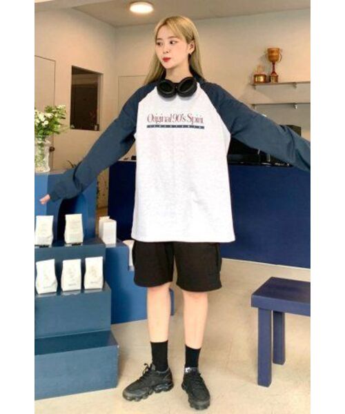 1993STUDIO(1993スタジオ)の「オリジナルラグランロングスリーブ_グレー(Tシャツ/カットソー・レディース・その他・FREE)」の8枚目の写真