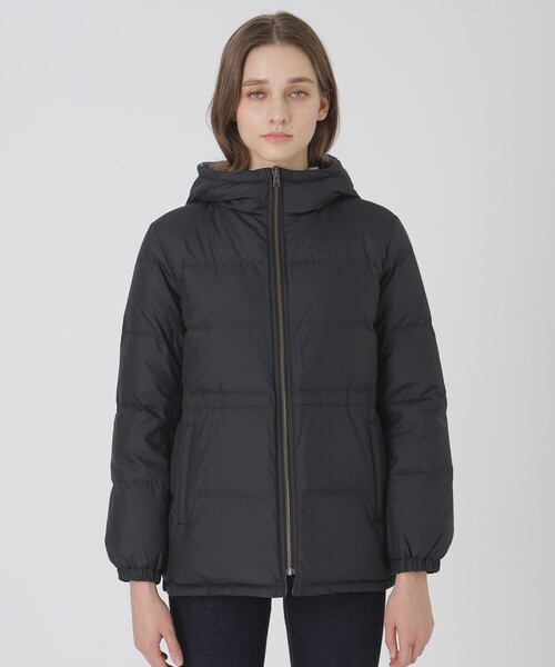 BLUE LABEL CRESTBRIDGE(ブルーレーベルクレストブリッジ)の「【10th ANNIVERSARY】【はっ水】ストレッチタフタリバーシブルダウンコート(ダウンジャケット/コート・レディース・ネイビー/ベージュ/ブラック・36/38/40)」の5枚目の写真