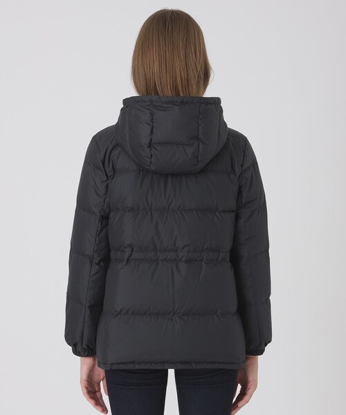 BLUE LABEL CRESTBRIDGE(ブルーレーベルクレストブリッジ)の「【10th ANNIVERSARY】【はっ水】ストレッチタフタリバーシブルダウンコート(ダウンジャケット/コート・レディース・ネイビー/ベージュ/ブラック・36/38/40)」の7枚目の写真