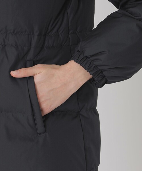 BLUE LABEL CRESTBRIDGE(ブルーレーベルクレストブリッジ)の「【10th ANNIVERSARY】【はっ水】ストレッチタフタリバーシブルダウンコート(ダウンジャケット/コート・レディース・ネイビー/ベージュ/ブラック・36/38/40)」の8枚目の写真