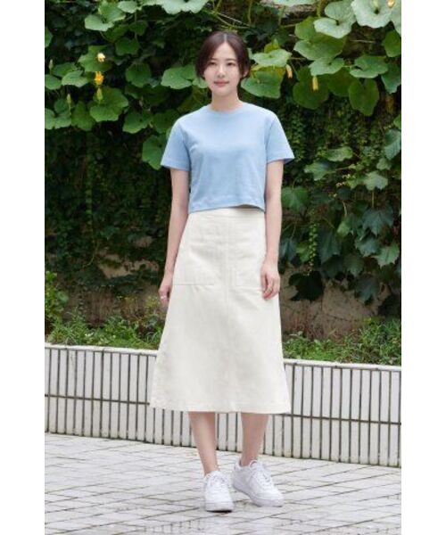 MUSINSA STANDARD WOMAN（ムシンサスタンダードウーマン）の「ウィメンズクルーネッククロップTシャツ[スカイブルー]（Tシャツ/カットソー・レディース・その他・SMALL/MEDIUM/LARGE/X-LARGE/X-SMALL）」の9枚目の写真