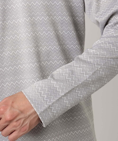 MK MICHEL KLEIN HOMME （エムケーミッシェルクランオム）の「ZIGZAGジャガードカットソー（Tシャツ/カットソー・メンズ・ライトグレー/ネイビー・48/46）」の7枚目の写真