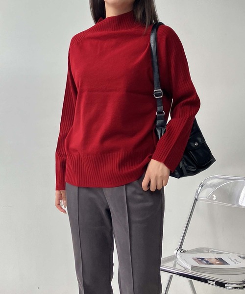 AS KNOW AS plus（アズノゥアズプラス）の「♪エポーレットショルダー もちもちニットプルオーバー（ニット/セーター・レディース・ブラック/杢グレー/ブルー/レッド/モカ・FREE）」の17枚目の写真