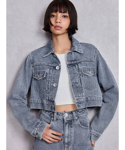 GYDA（ジェイダ）の「STUPID RICH bijouデニムショートGジャン（デニムジャケット・レディース・インディゴブルー/ライトブルー・FREE）」の3枚目の写真