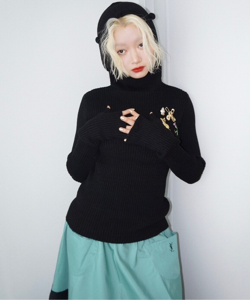 musubore(ムスボレ)の「knit hoodie with ears / 耳付きニットフーディー(ニット/セーター・レディース・ブラック/ベージュ/ライトグリーン・FREE)」の17枚目の写真