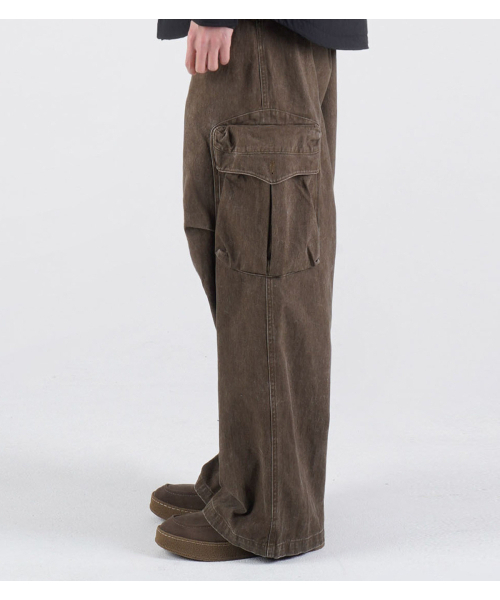 BUTTON SEOUL(ボタンソウル)の「ミニマルワイドカーゴコットンパンツ(ブラウン)(その他パンツ・メンズ・その他・MEDIUM/LARGE/X-LARGE)」の4枚目の写真
