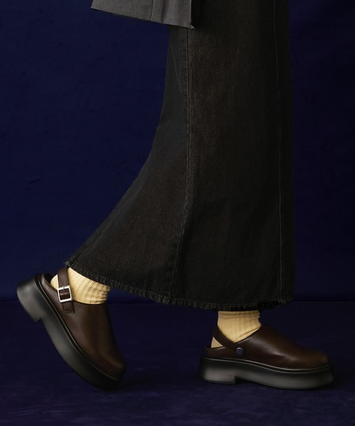 BONLECILL Marche(ボンルシールマルシェ)の「【BONLECILL Marche】ボリュームソールクロッグサボシューズ(スリッポン・レディース・ブラウン/ブラック・M/S/XL/L)」の18枚目の写真