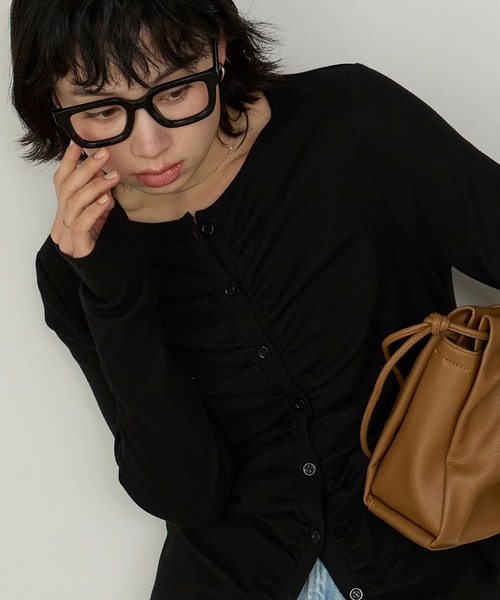 Cherir Mignon（シェリルミニョン）の「【Cherir Mignon】フロントギャザーリブカーディガン（カーディガン/ボレロ・レディース・アイボリー/ブラック/グレー/モカ・FREE）」の5枚目の写真