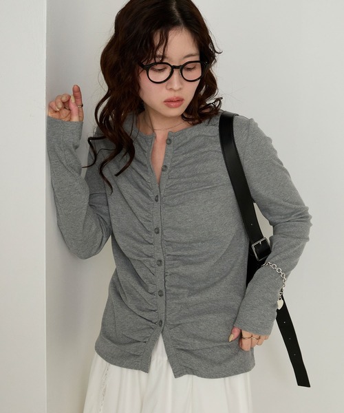 Cherir Mignon（シェリルミニョン）の「【Cherir Mignon】フロントギャザーリブカーディガン（カーディガン/ボレロ・レディース・アイボリー/ブラック/グレー/モカ・FREE）」の21枚目の写真