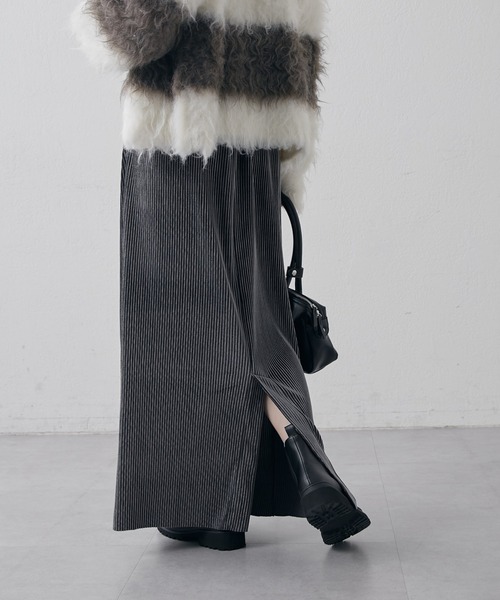 Lui's（ルイス）の「【高見え◎】ベロアプリーツタイトスカート（スカート・レディース・ブラック/チャコールグレー/ライトベージュ・36/38）」の9枚目の写真