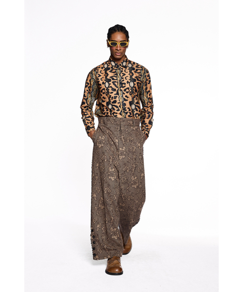 GREEDILOUS(グリディアス)の「Leopard Slogan Long Sleeve Shirt(シャツ/ブラウス・メンズ・その他・S/M/L/XS)」の6枚目の写真