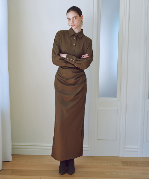 JULIY&CALLA(ジュリー&カラー)の「25FW カラー127 GBTN ルーチェ ワンピース ブラウン(ワンピース・レディース・ブラウン・SMALL/MEDIUM)」の8枚目の写真