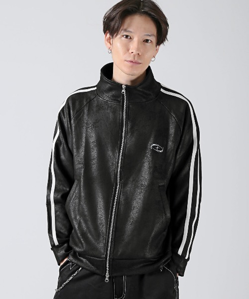 LUXSTYLE(ラグスタイル)の「レザー風ダンボールニットトラックジャケット(ジャージ・メンズ・ブラック/ブラック系その他・M/L)」の3枚目の写真