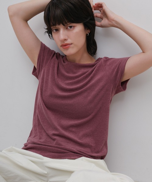 select MOCA(セレクトモカ)の「【選べる8カラー/2サイズ展開】ベーシックパイルTシャツ(Tシャツ/カットソー・レディース・ブラウン/オフホワイト/チャコールグレー/グレイッシュブルー/グレイッシュベージュ/ブラック/パープル/グレー・MEDIUM/SMALL)」の11枚目の写真