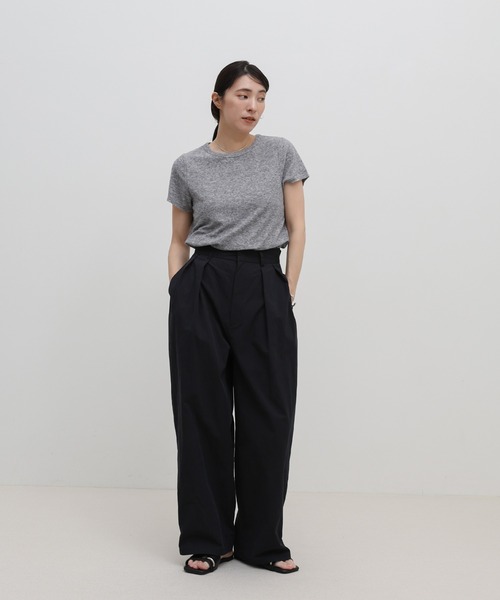 select MOCA(セレクトモカ)の「【選べる8カラー/2サイズ展開】ベーシックパイルTシャツ(Tシャツ/カットソー・レディース・ブラウン/オフホワイト/チャコールグレー/グレイッシュブルー/グレイッシュベージュ/ブラック/パープル/グレー・MEDIUM/SMALL)」の10枚目の写真