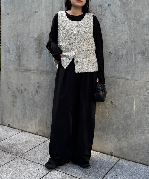 CIAOPANIC TYPY(チャオパニックティピー)の「銀ボタンツイードニットベスト(ベスト・レディース・ブラック/サックスブルー/アイボリー・ONE SIZE)」の5枚目の写真