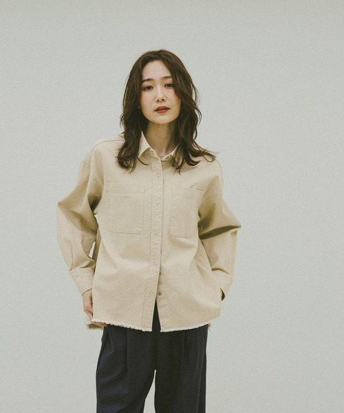 GLOBAL WORK（グローバルワーク）の「GOODデニムカラーシャツ/624975（シャツ/ブラウス・レディース・ピンク/ラベンダー/ベージュ・MEDIUM/LARGE）」の8枚目の写真