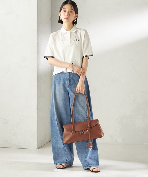 SHIPS(シップス)の「【WEB限定】George Cinq:SHOULDER BAG(L)(ショルダーバッグ・レディース・キャメル/ブラック・ONE SIZE)」の11枚目の写真