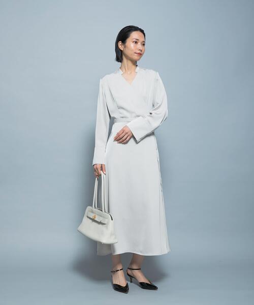 URBAN RESEARCH ROSSO WOMEN（アーバンリサーチ　ロッソ）の「ベルト付カシュクールサテンワンピース（ワンピース・レディース・グレー系その他/ネイビー・FREE）」の10枚目の写真