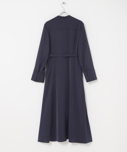 URBAN RESEARCH ROSSO WOMEN（アーバンリサーチ　ロッソ）の「ベルト付カシュクールサテンワンピース（ワンピース・レディース・グレー系その他/ネイビー・FREE）」の7枚目の写真