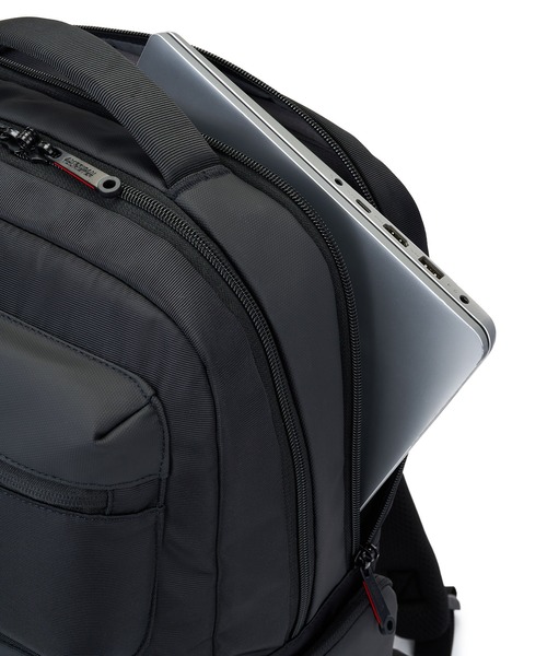 AMERICAN TOURISTER(アメリカンツーリスター)の「アメリカンツーリスター ZORK 3.0 バックパック 01 R ブラック(バックパック/リュック・メンズ・ブラック・ONESIZE)」の8枚目の写真