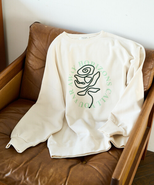 FREAK'S STORE(フリークスストア)の「限定展開 バラ コード刺繍 × サークル ロゴ プリント スウェット(スウェット・レディース・ブルー/スミクロ/ナチュラル/ライトグレー・フリ-)」の4枚目の写真