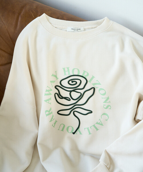 FREAK'S STORE(フリークスストア)の「限定展開 バラ コード刺繍 × サークル ロゴ プリント スウェット(スウェット・レディース・ブルー/スミクロ/ナチュラル/ライトグレー・フリ-)」の5枚目の写真