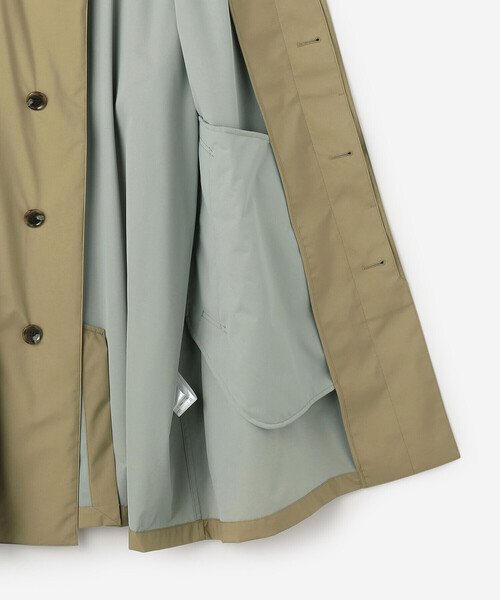 SEDAN ALL-PURPOSE（セダンオールパーパス）の「SEDAN ALL-PURPOSE | ナイロン クラシックバルカラーコート MEN（ステンカラーコート・メンズ・カーキ/ブラック・L/XL）」の10枚目の写真
