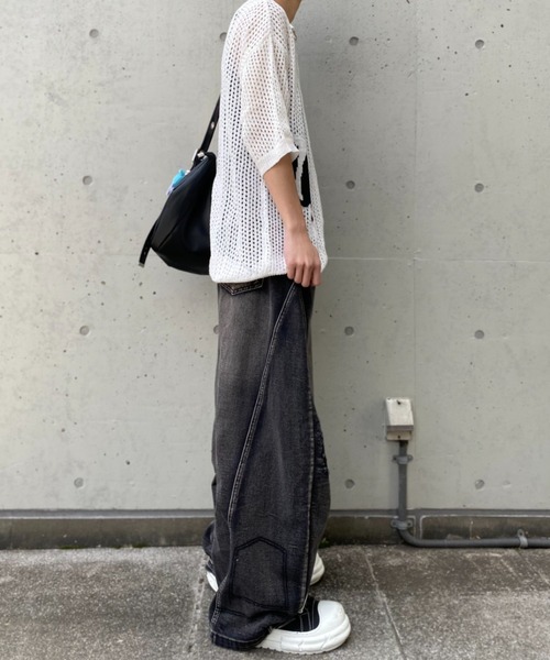 lilful(リルフル)の「【26年春夏新作】ウォッシュ加工 ダメージカーブシルエット バレルレッグ ワイドバギーデニムパンツ(デニムパンツ・メンズ・ブラック・M/L)」の6枚目の写真