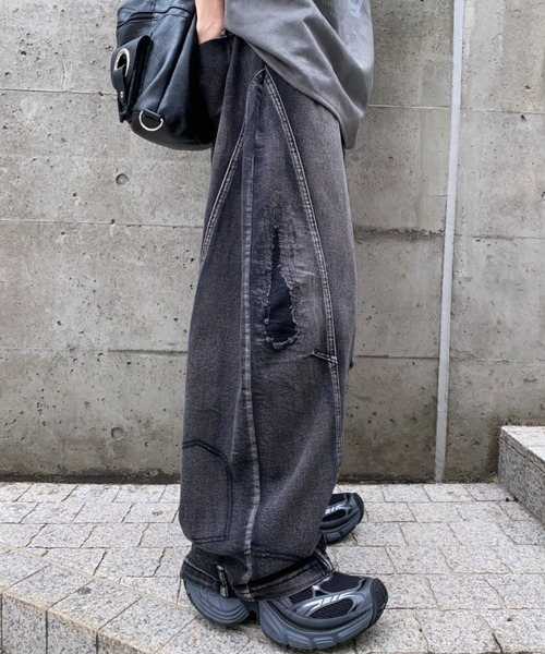 lilful(リルフル)の「【26年春夏新作】ウォッシュ加工 ダメージカーブシルエット バレルレッグ ワイドバギーデニムパンツ(デニムパンツ・メンズ・ブラック・M/L)」の10枚目の写真