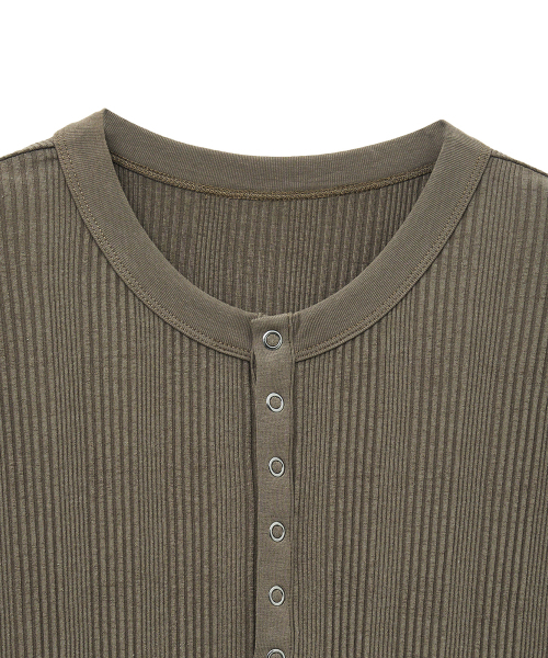 NOIRER（ノイア）の「マルチリブヘンリーネックスリーブレス（ブラウン）（Tシャツ/カットソー・メンズ・その他・48/50）」の4枚目の写真