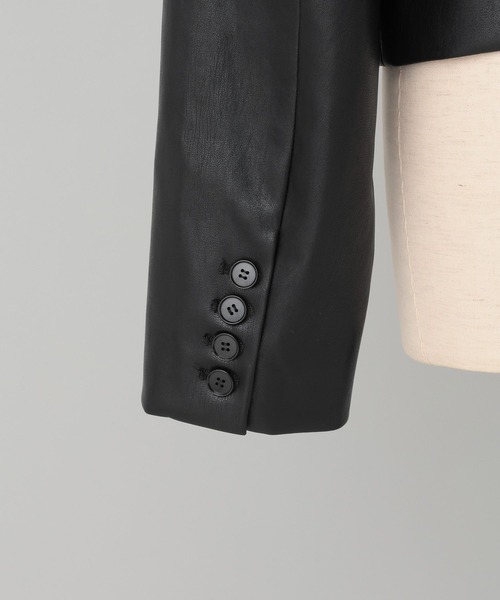 A part by（アパートバイ）の「Fレザーショートジャケット（ノーカラージャケット・レディース・ベージュ系その他/ブラック・FREE）」の4枚目の写真