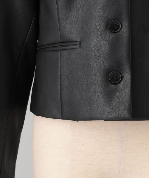 A part by（アパートバイ）の「Fレザーショートジャケット（ノーカラージャケット・レディース・ベージュ系その他/ブラック・FREE）」の11枚目の写真