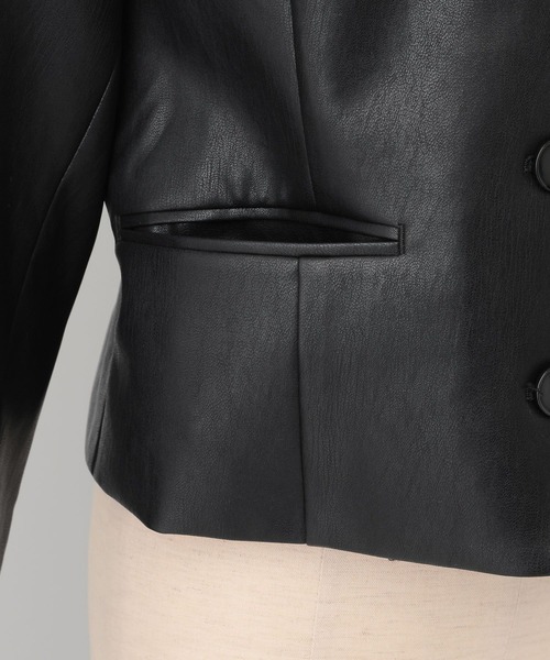 A part by（アパートバイ）の「Fレザーショートジャケット（ノーカラージャケット・レディース・ベージュ系その他/ブラック・FREE）」の8枚目の写真