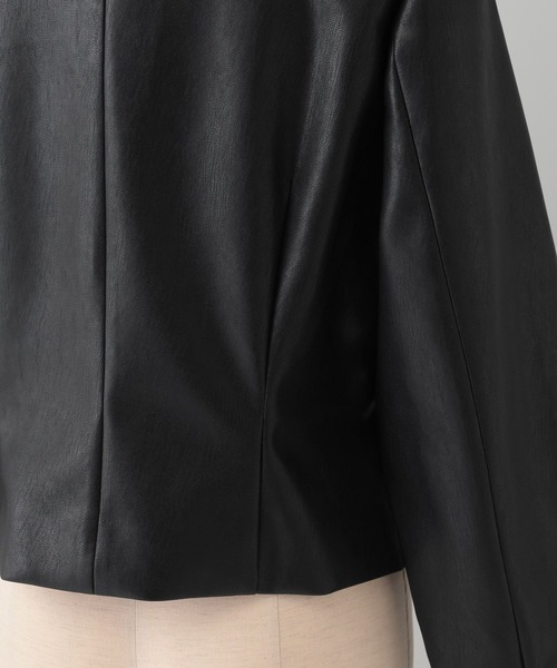 A part by（アパートバイ）の「Fレザーショートジャケット（ノーカラージャケット・レディース・ベージュ系その他/ブラック・FREE）」の14枚目の写真