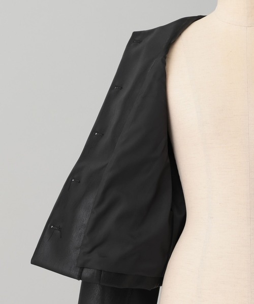 A part by（アパートバイ）の「Fレザーショートジャケット（ノーカラージャケット・レディース・ベージュ系その他/ブラック・FREE）」の5枚目の写真