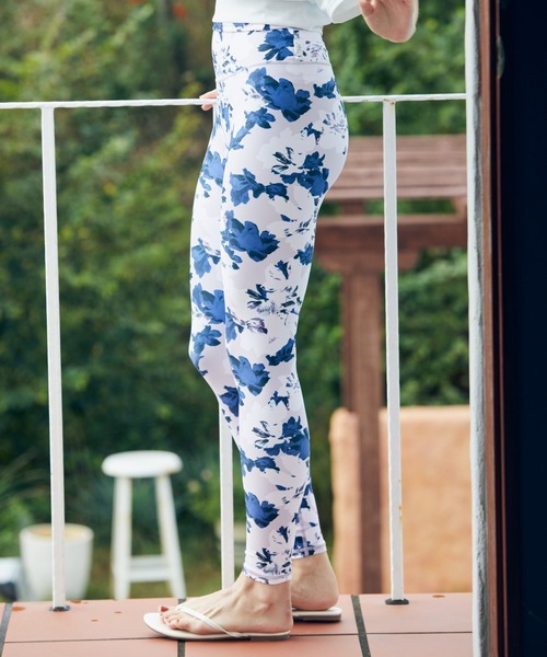 Julier Yoga and Relax（ジュリエヨガアンドリラックス）の「Julier flash flowerプリントレギンス（レギンス/スパッツ・レディース・ラベンダー/ブルー・2/1/0）」の9枚目の写真