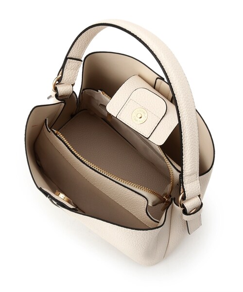 couture brooch（クチュールブローチ）の「2wayレザー調ハンドバッグ（ショルダーバッグ・レディース・ベージュ/チャコールグレー/オフホワイト・00）」の16枚目の写真