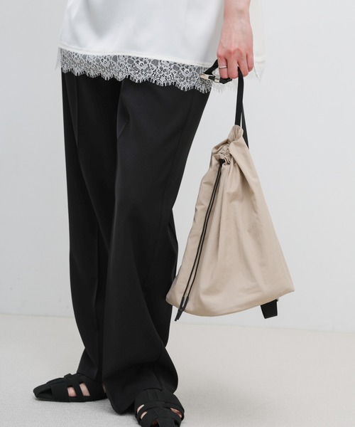 select MOCA（セレクトモカ）の「ワンショルダーナイロンバッグ（バックパック/リュック・レディース・ネイビー/ベージュ/ボルドー・FREE）」の11枚目の写真