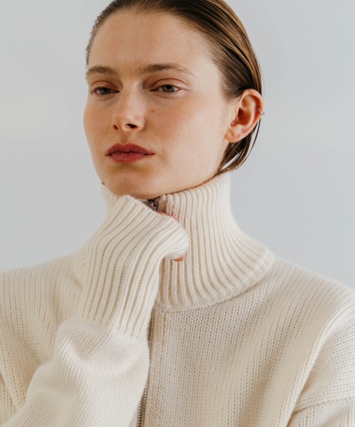 CREDONA（クレドナ）の「WOOL DRIVERS KNIT/ウールドライバーズニット（ニット/セーター・レディース・ベージュ/アイボリー・FREE）」の20枚目の写真