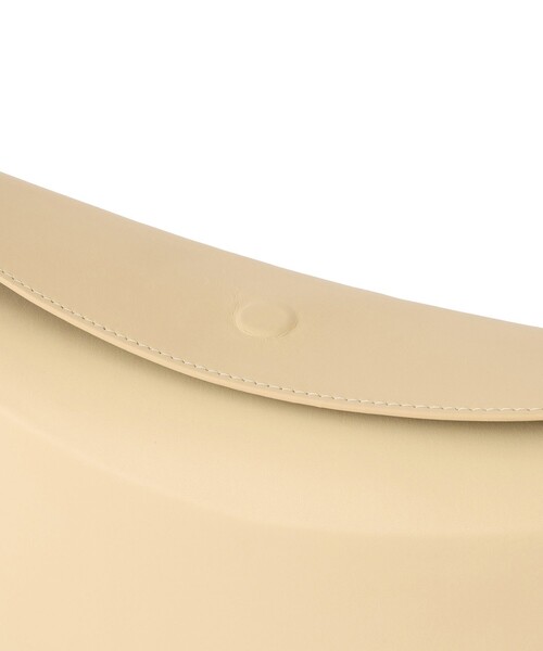 ADAM ET ROPE'（アダムエロペ）の「【PFT】Flap medium Bag（ショルダーバッグ・レディース・ブラック/クリーム・FREE）」の18枚目の写真