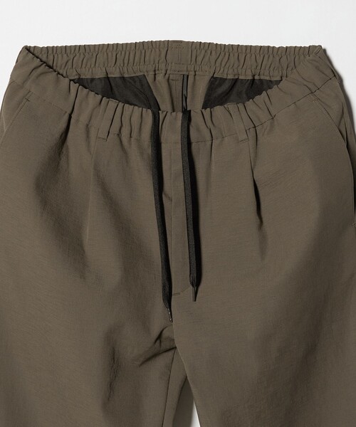 BEAUTY&YOUTH UNITED ARROWS(ビューティーアンドユースユナイテッドアローズ)の「KOMATSU PACK イージー テーパード パンツ NO.5 セットアップ対応 撥水 ウォッシャブル(その他パンツ・メンズ・ダークグレー/ネイビー/モカ・M/S/XL/L)」の7枚目の写真