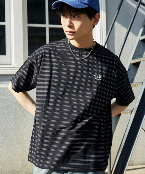 UMBRO（アンブロ）の「UMBRO × PUBLUX/アンブロ ＜吸水速乾＞別注　ワンポイント ロゴ ボーダー Tシャツ　限定展開（Tシャツ/カットソー・メンズ・ブラック/ネイビー/ライトグレー/ホワイト・LARGE/MEDIUM）」の9枚目の写真