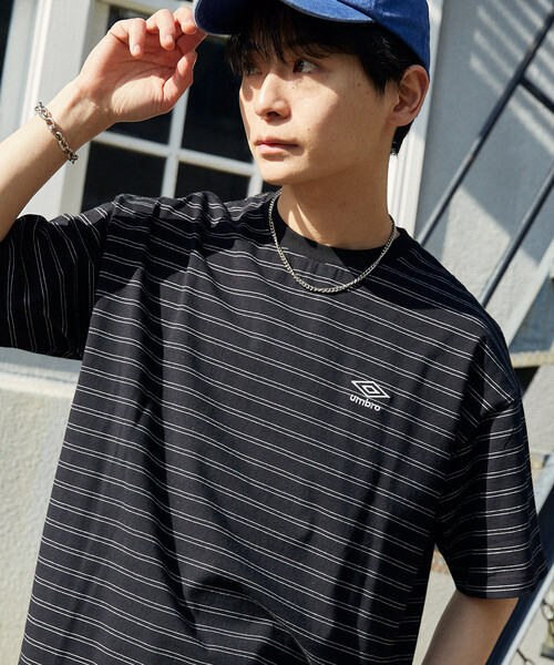 UMBRO(アンブロ)の「UMBRO × PUBLUX/アンブロ 別注 ワンポイント ロゴ ボーダー Tシャツ 限定展開(Tシャツ/カットソー・メンズ・ブラック/ネイビー/ライトグレー/ホワイト・LARGE/MEDIUM)」の13枚目の写真