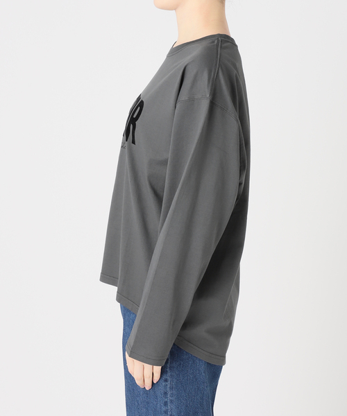 B.C STOCK(ベーセーストック)の「手洗い可 / フロッキーオーバーロンTEE(Tシャツ/カットソー・レディース・ホワイト/チャコールグレー・FREE)」の4枚目の写真
