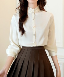 AMAJI（アマジ）の「スタンドカラーサテンシャツ（シャツ/ブラウス）」