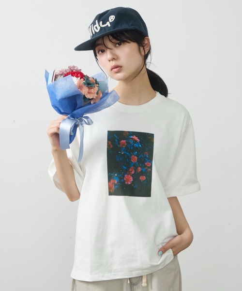 UNDERSTATEMENTs(アンダーステイトメント)の「【ユニセックス】アソートレトロシティプリントTシャツ/グラフィックデザイン(Tシャツ/カットソー・メンズ・グレー系その他/ブラック系その他2/ブラック/ブルー/チャコールグレー/ブラック系その他3/ブラック系その他/ホワイト系その他2/レッド/ホワイト系その他3/ホワイト系その他/ホワイト/ネイビー/ホワイト系その他5/ホワイト系その他6/ホワイト系その他7/ホワイト系その他4/ホワイト系/ホワイト系1/ホワイト系2・LARGE/MEDIUM)」の3枚目の写真