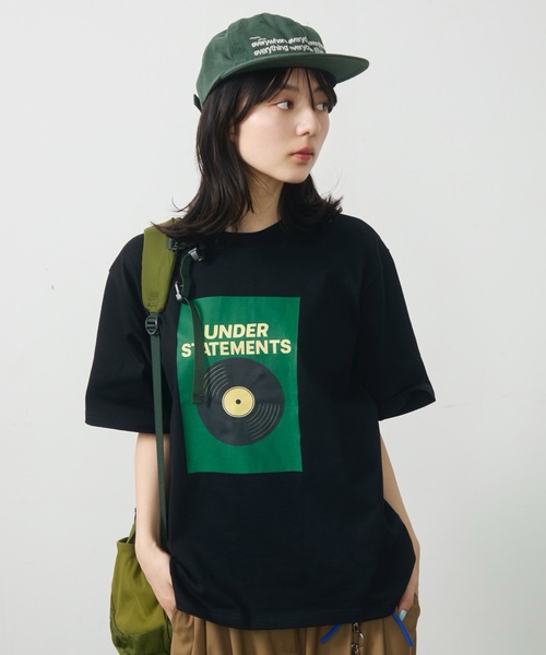 UNDERSTATEMENTs(アンダーステイトメント)の「【ユニセックス】アソートレトロシティプリントTシャツ/グラフィックデザイン(Tシャツ/カットソー・メンズ・グレー系その他/ブラック系その他2/ブラック/ブルー/チャコールグレー/ブラック系その他3/ブラック系その他/ホワイト系その他2/レッド/ホワイト系その他3/ホワイト系その他/ホワイト/ネイビー/ホワイト系その他5/ホワイト系その他6/ホワイト系その他7/ホワイト系その他4/ホワイト系/ホワイト系1/ホワイト系2・LARGE/MEDIUM)」の1枚目の写真